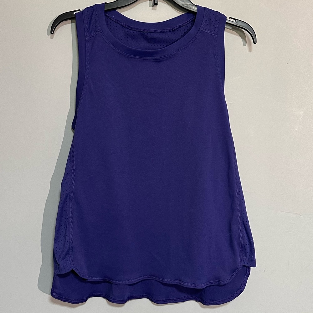 Layer 8 Women's Sleeveless Top